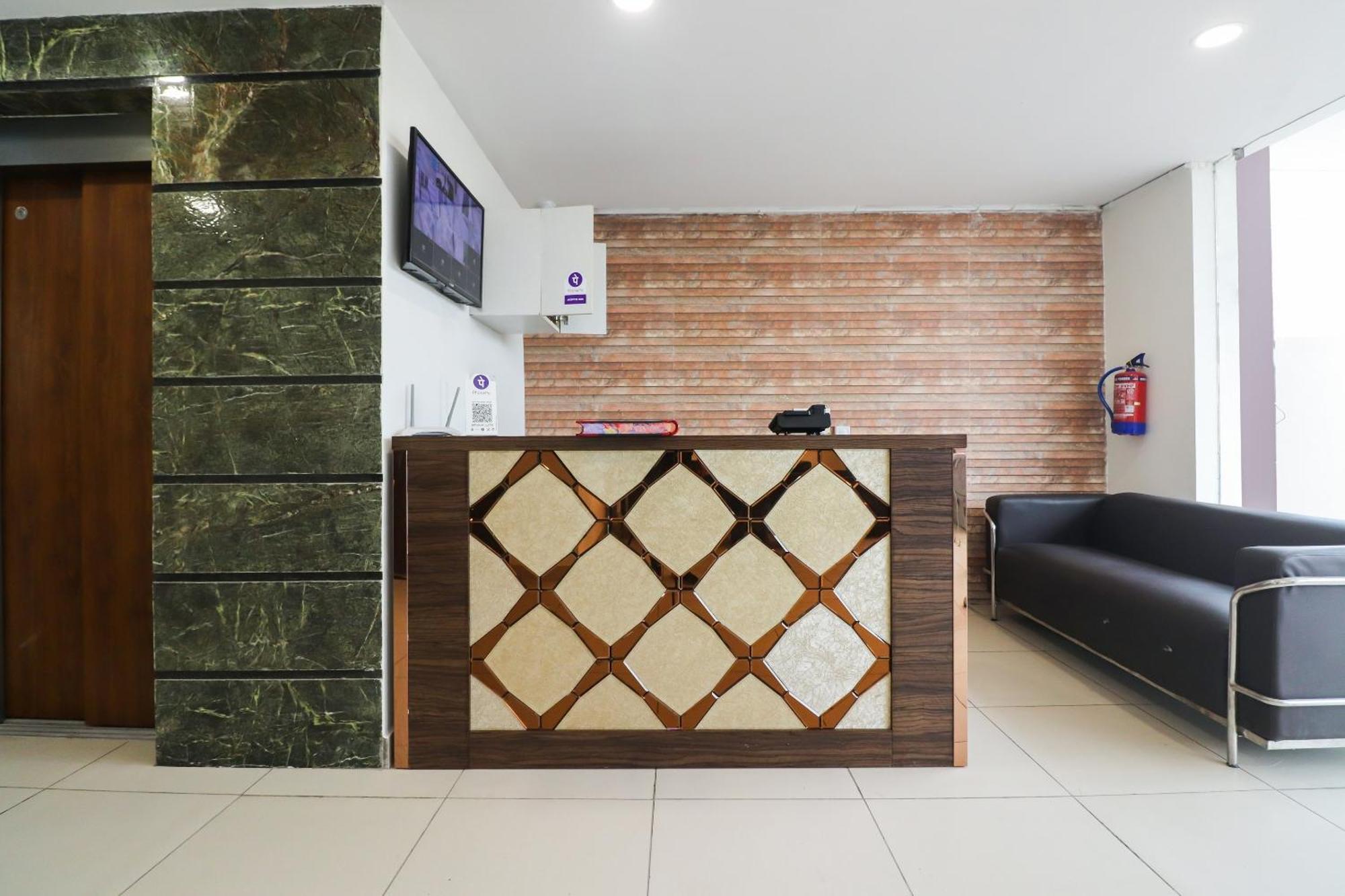 Collection O Green Leaf Residency Gurgaon Buitenkant foto