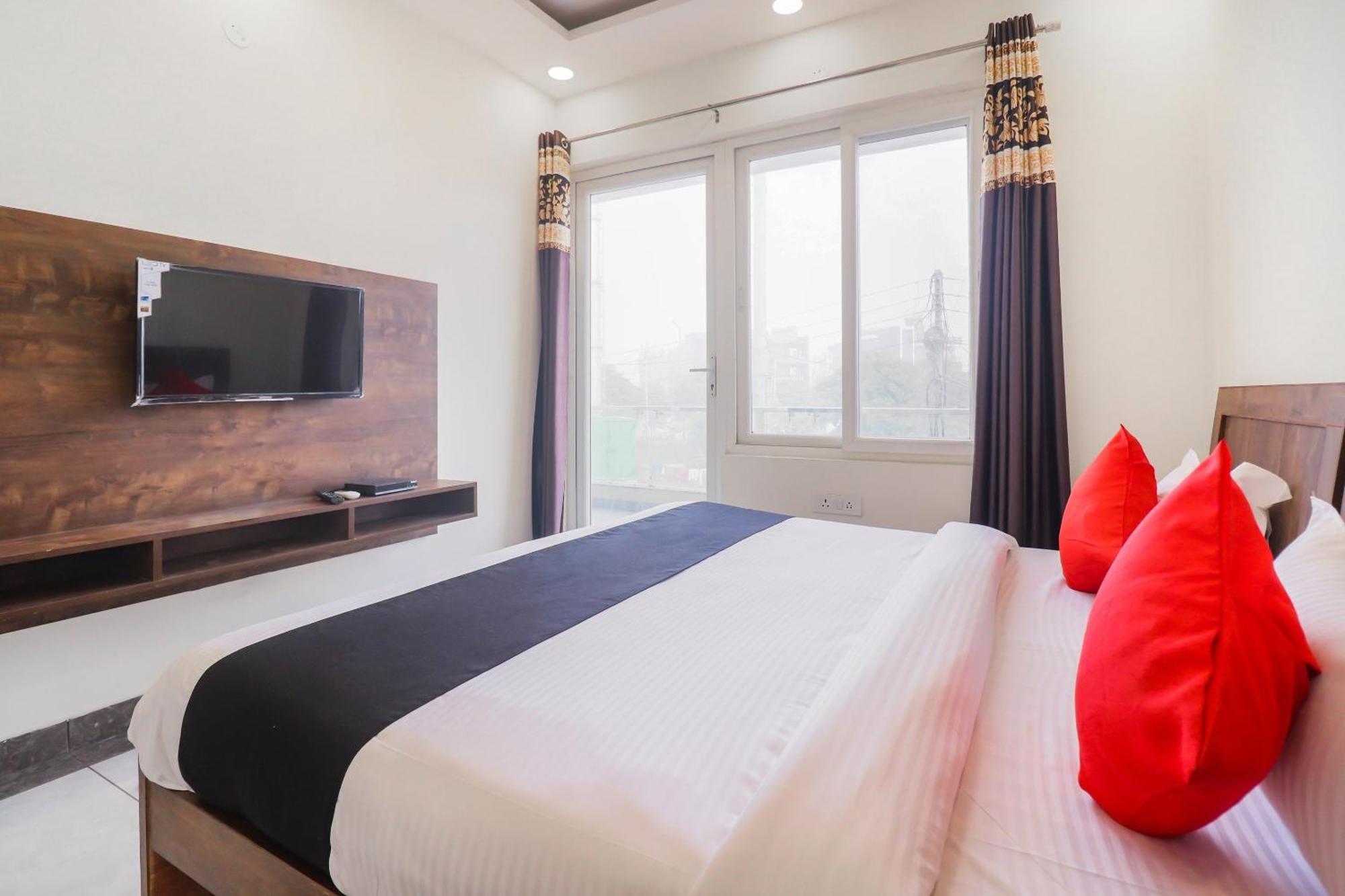 Collection O Green Leaf Residency Gurgaon Buitenkant foto