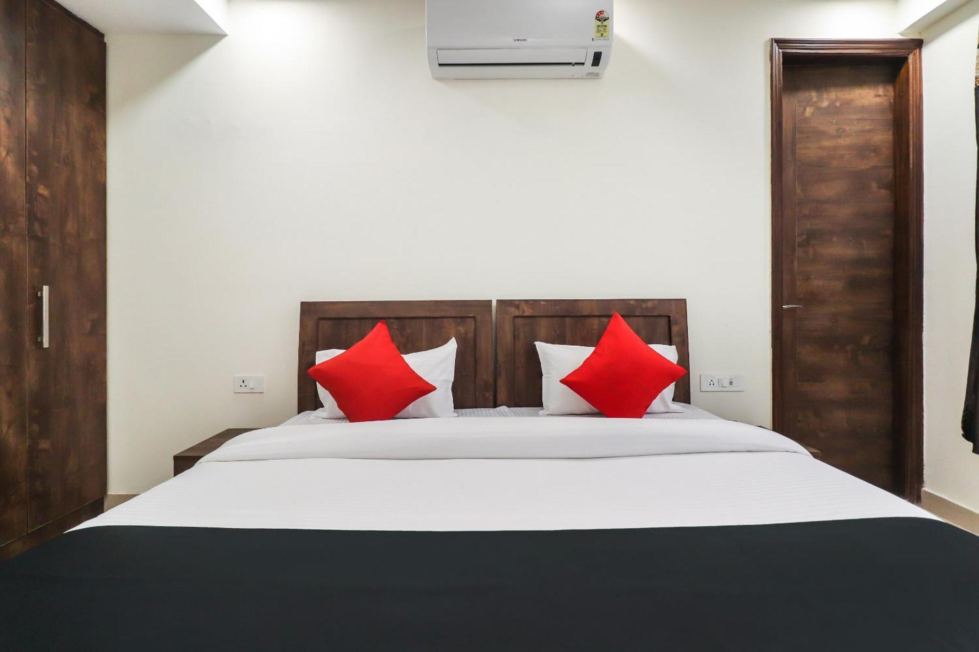 Collection O Green Leaf Residency Gurgaon Buitenkant foto